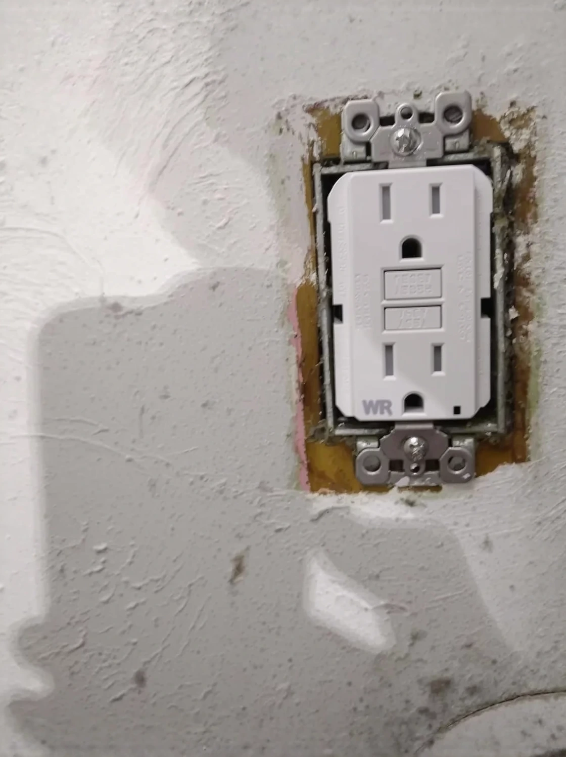 Customer photo of GFCI outlet installed on residential dock near water