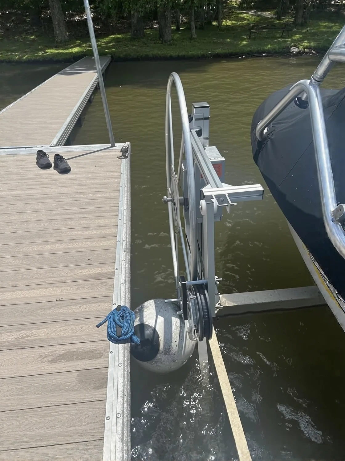 Customer review photo for Cantilever vs Vertical Boat Lifts: Picking by Boat Weight
